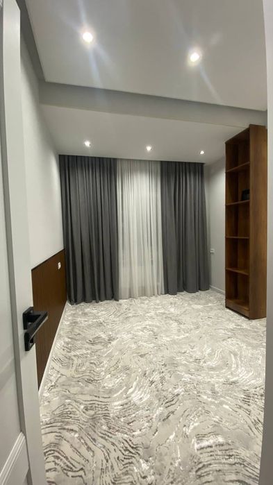 Срочно Продаётся двухкомнатная квартира рядом с метро.