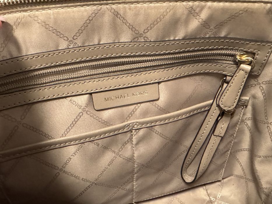 Michael Kors дамска чанта