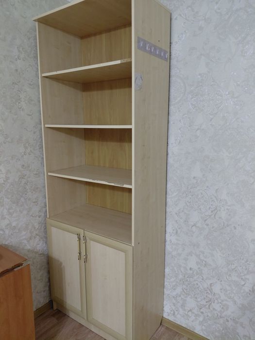 Продам шкаф б.у. в хорошем состоянии