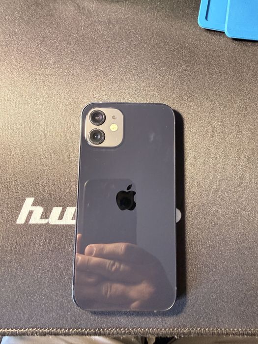Iphone 12. 64 Gb