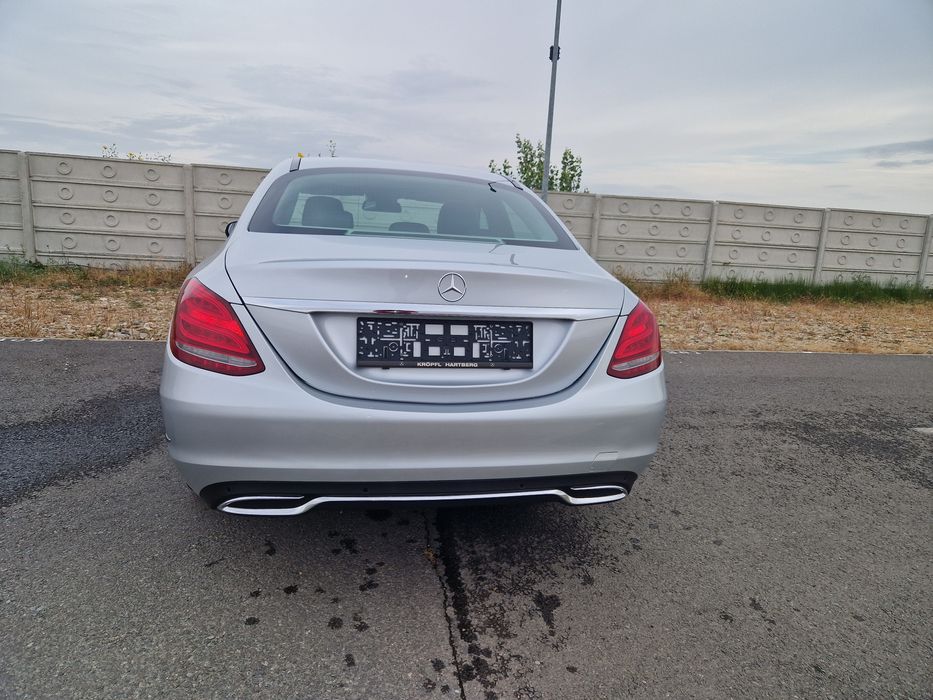 Mercedes Benz Benzina 184 cp C200