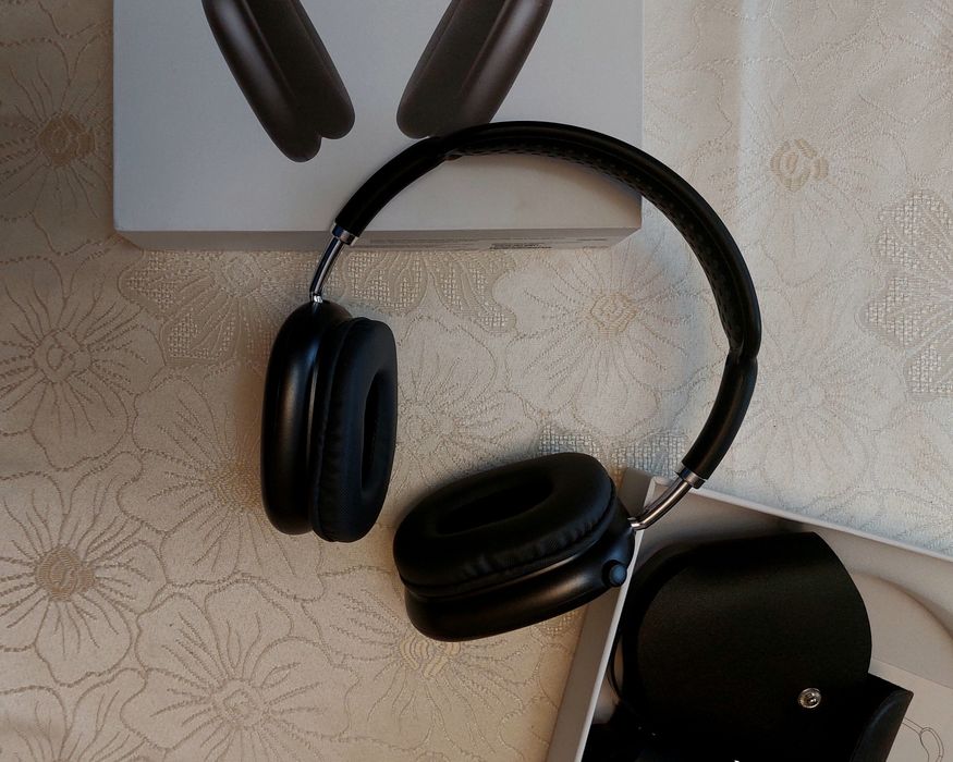 AirPods Max наушники