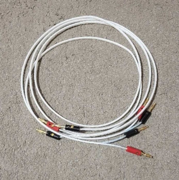 Bowers & Wilkins 606 + Подарък QED кабели