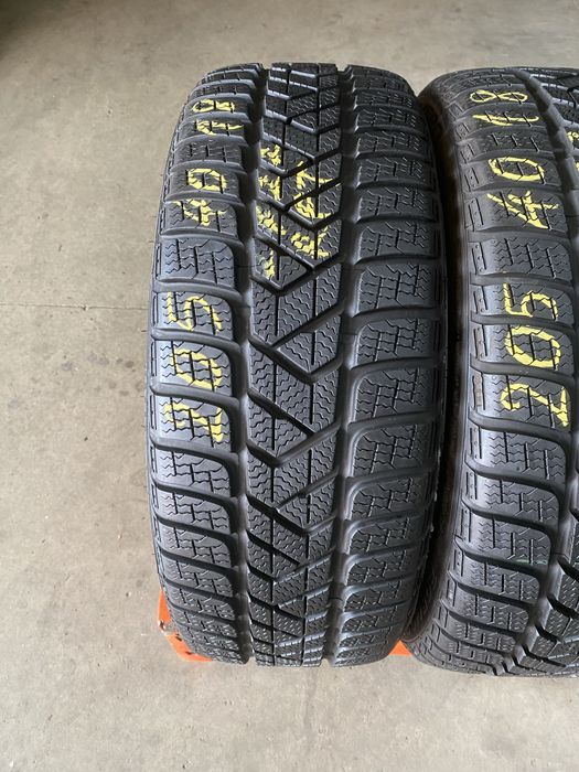 Anvelope iarna 205/40/18 Pirelli Sottozero 3 RFT 205 40 18 R18