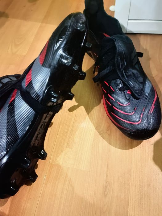 Cramponi firma Adidas!