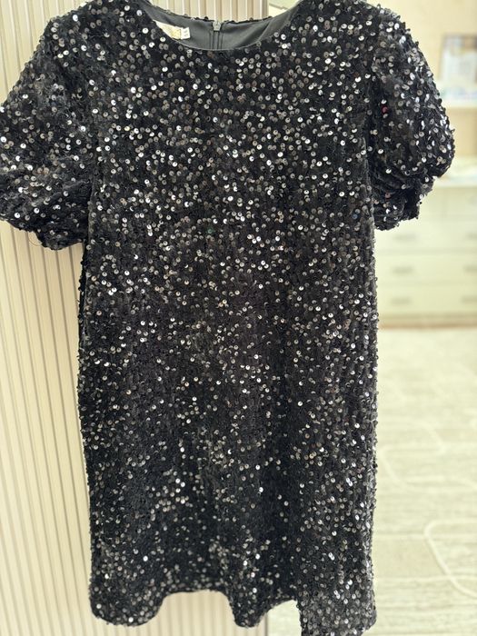 Продам платье на девочку