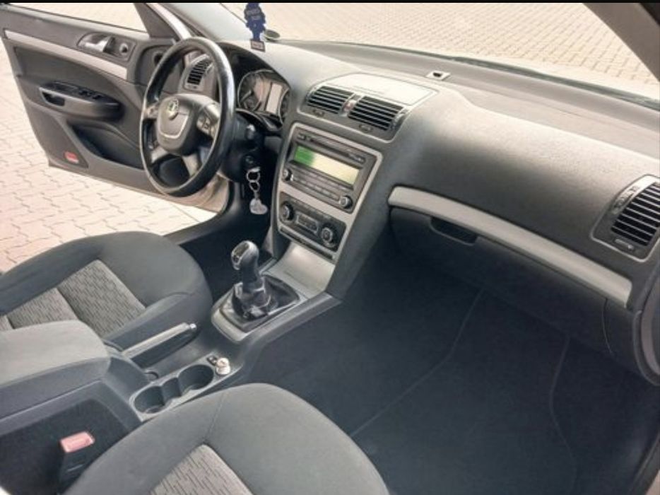 SKODA Octavia 2013 — imagine 5