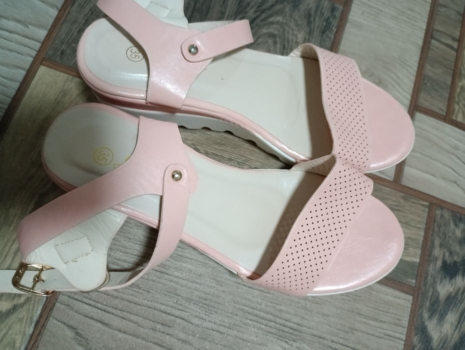 Женские танкетка 35 размер