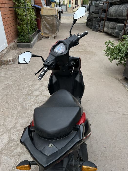 продаю электроскутер