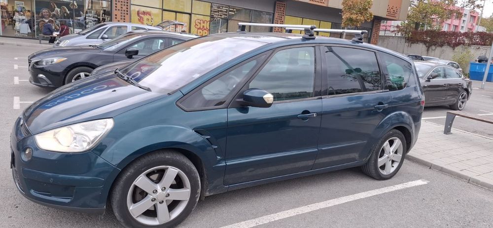 Продавам кола Ford S-Max