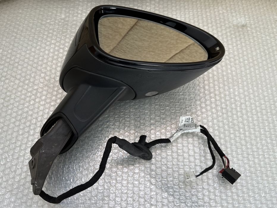 Oglinda dreapta Porsche Macan : Blind Assist, Rabatare, Electrocrom