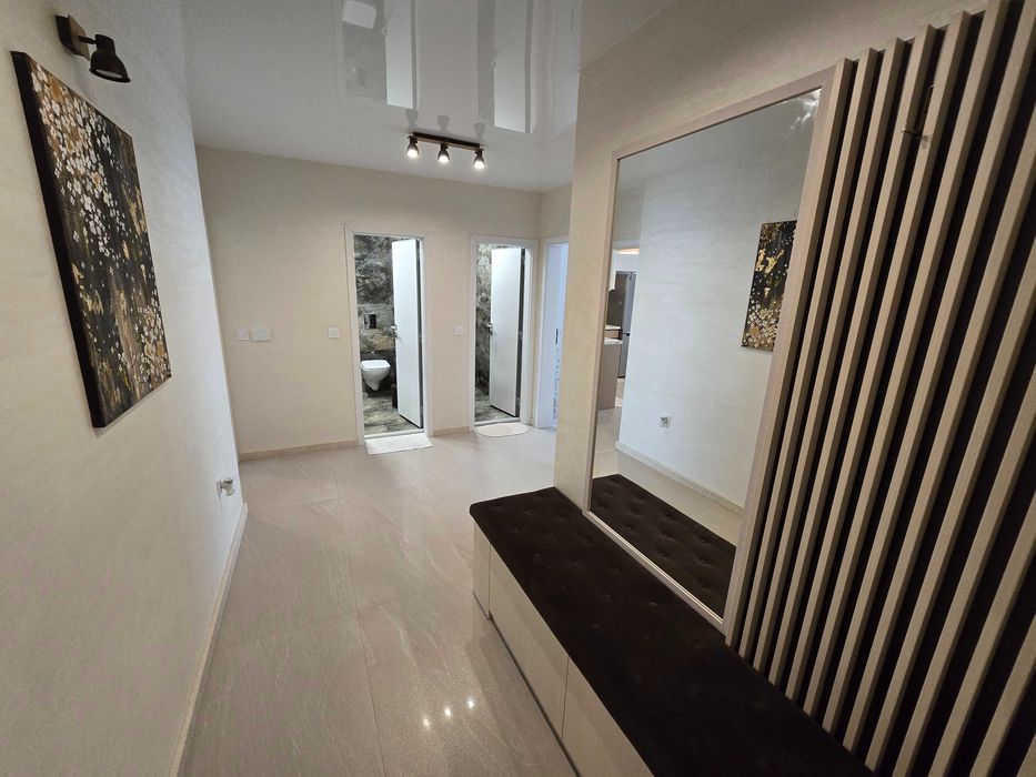 Продава се Тристаен апартамент в Велико Търново, Акация - 101 кв.м за 1882 €/кв.м - Снимка #12