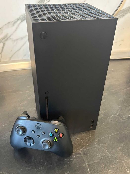 XBOX Series X 1ТВ / 2TB като нова