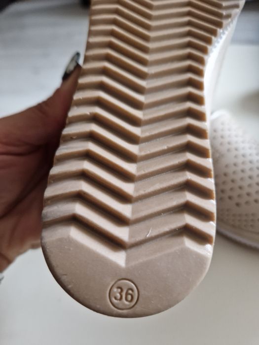 Дамски обувки , боти и ботуши