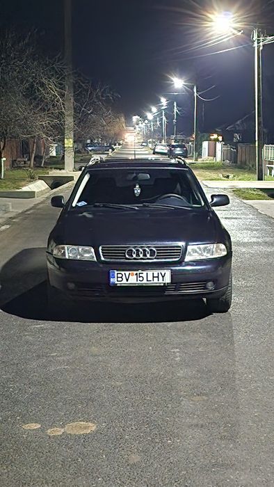 AUDI A4 0 — imagine 5