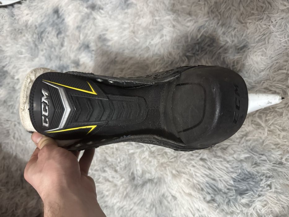 Коньки CCM TACKS 9060