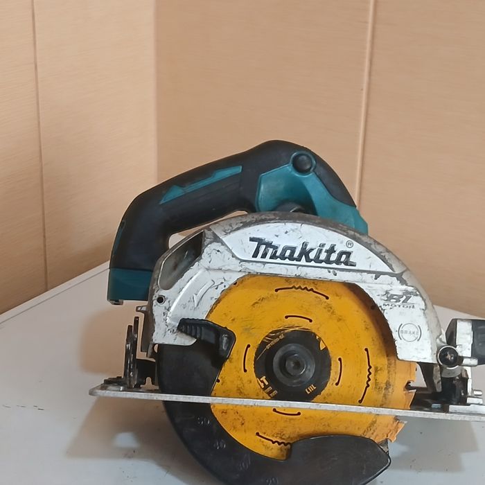 Corp circular makita acumulator