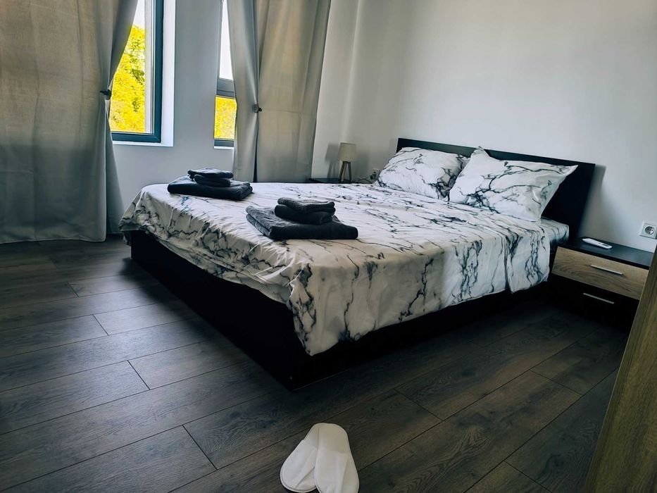 Дава се под наем Тристаен апартамент в Варна, Аспарухово - 78 кв.м за 663 € - Снимка #2