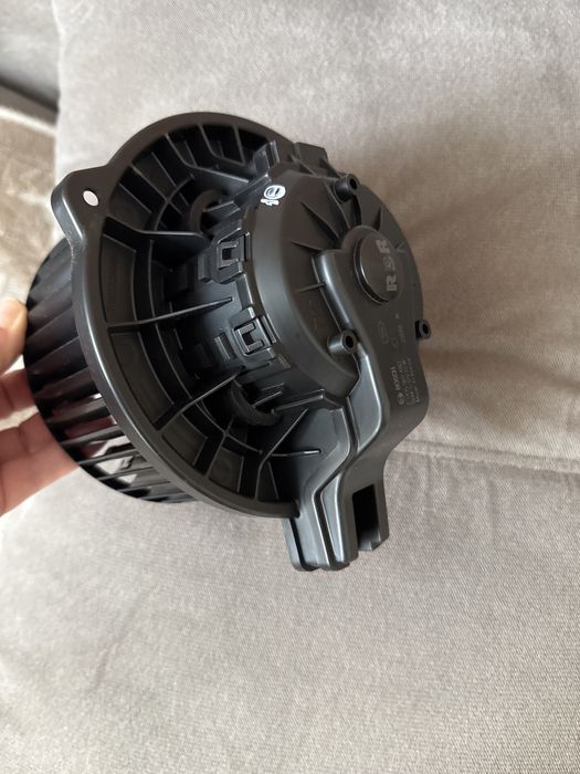 Продам электродвигатель вентилятора