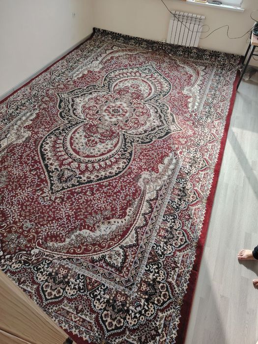 3×5 гилам сотилади