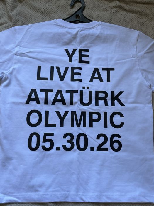 Футболка мерч Kanye West Ye