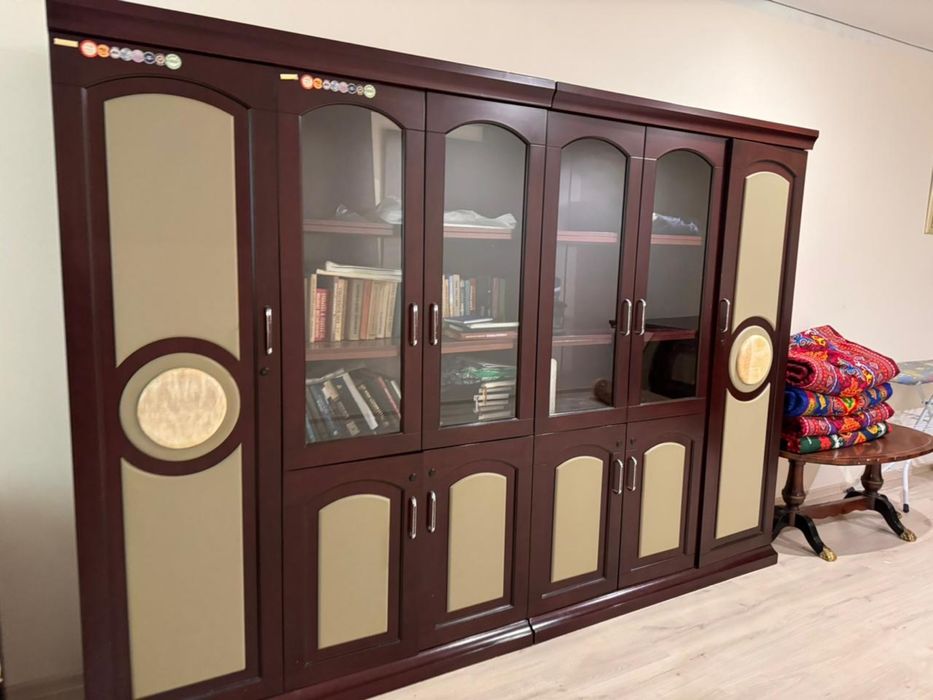 Продам офисную мебель