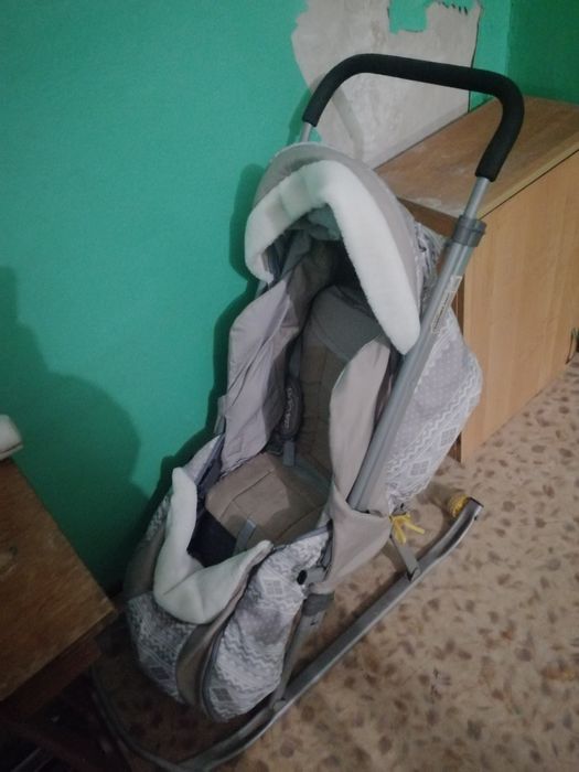 Продам санки в отличном состоянии