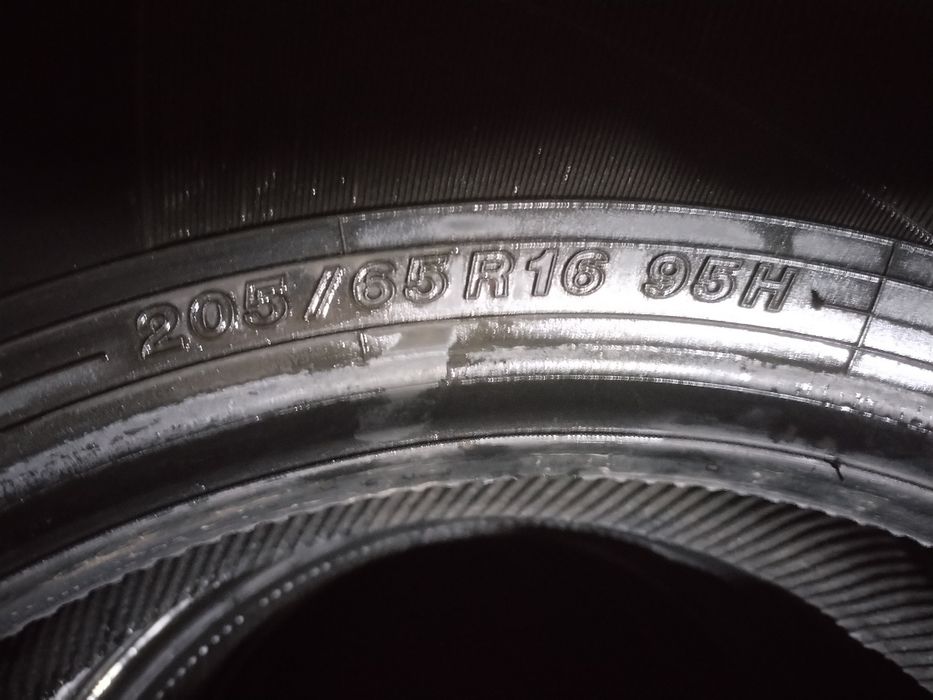 Продам шины Yokohama Blu Earth Es32