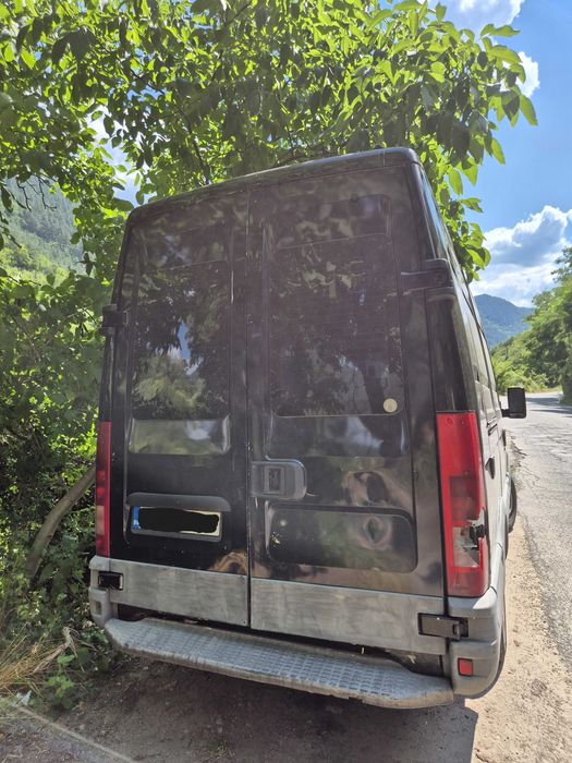 Бус Iveco Daily 29L11