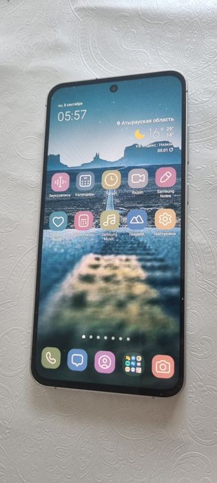 Samsung Galaxy S24FE Бирюзовый