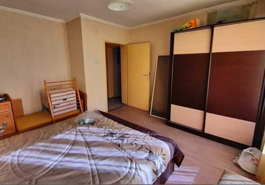 Собственик продава двуетажна къща в гр.София ,кв.,,Бояна”