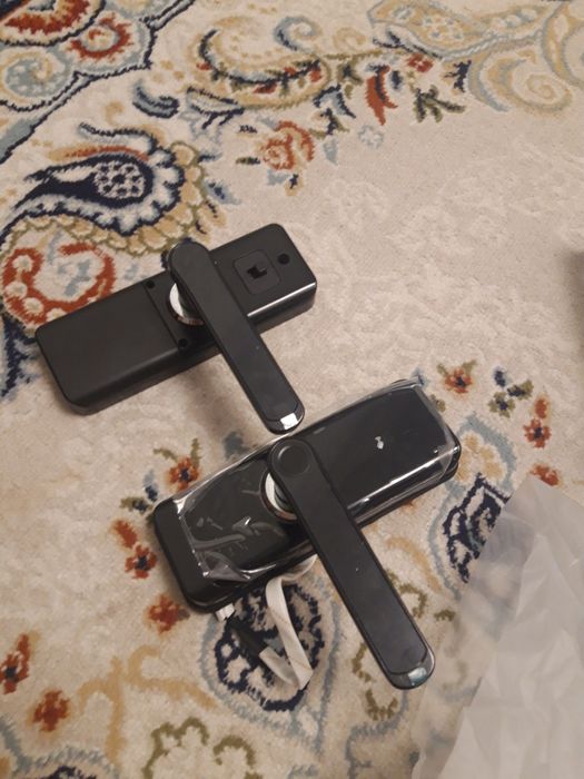 Продам Смарт замок  новый