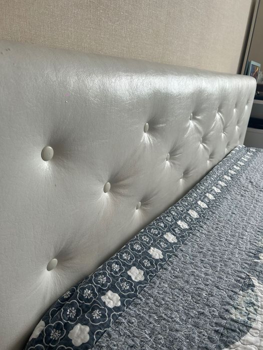 Кровать и матрас б/у 160*200