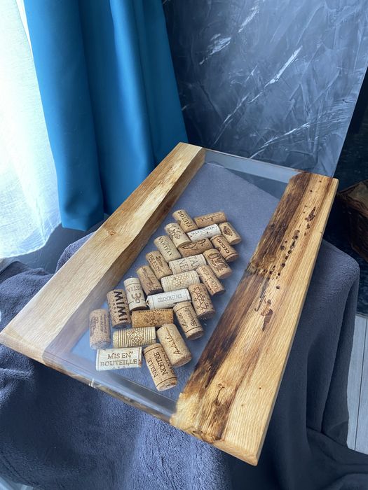 Platou de servit din lemn si rasina