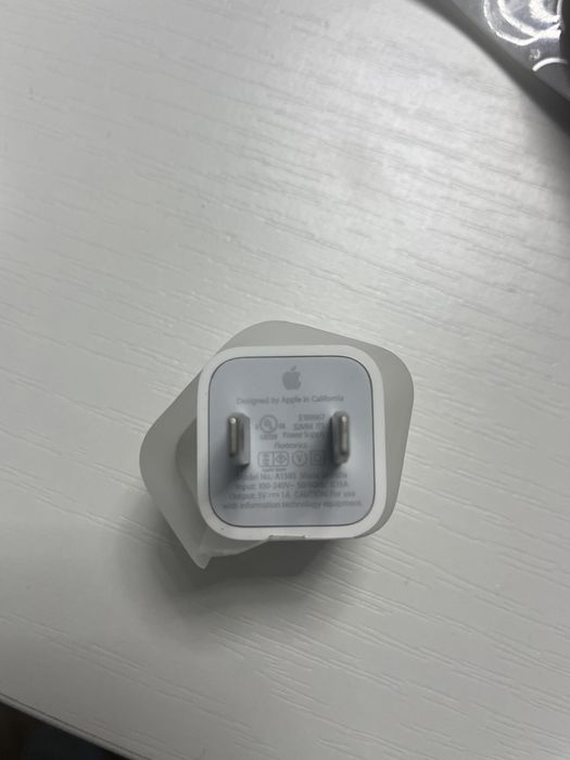 Оригинальные зарядные адапторы (apple model no: a1385)