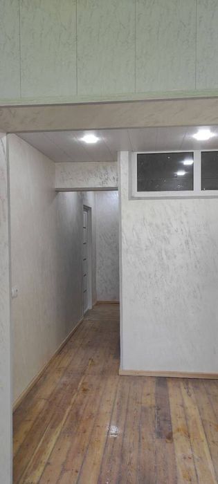 2/4/4 метро Буюк Ипак Йули,Максим Горький,KFC,Max Way,кирпич,балкон2*6