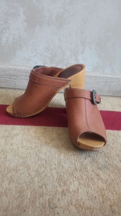 Продам сабо в хорошем состоянии