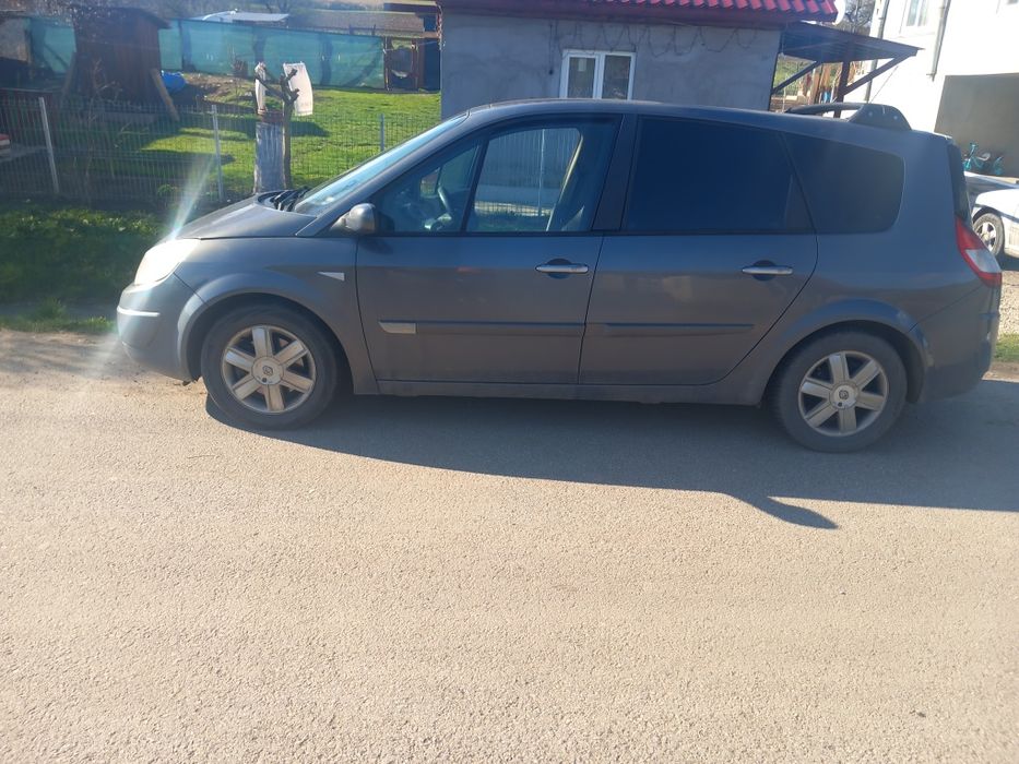 Reno megan șcenic