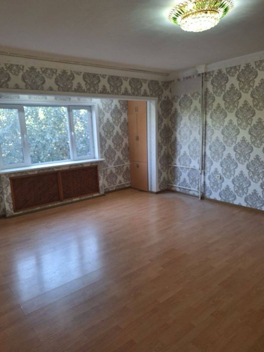 Аренда 4 комнатной квартиры Юнусабад 4 Ор-р Круг|Автосалон GM|пустая