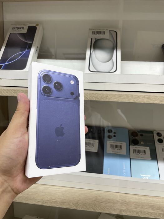 Телефон айфон Iphone 17 pro 256gb