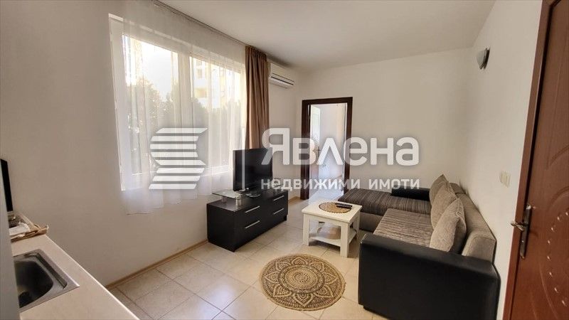 Продава се Двустаен апартамент в к.к. Слънчев бряг - 55 кв.м за 1073 €/кв.м - Снимка #5