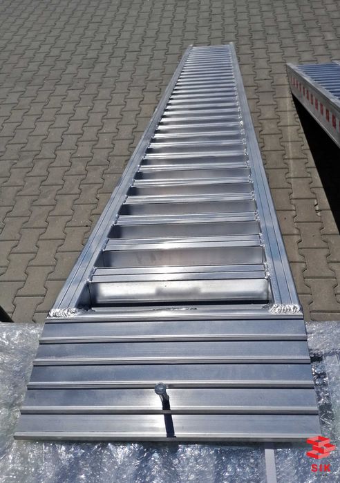 Rampa din Aluminiu de 4 m lungime și 30 cm lățime
