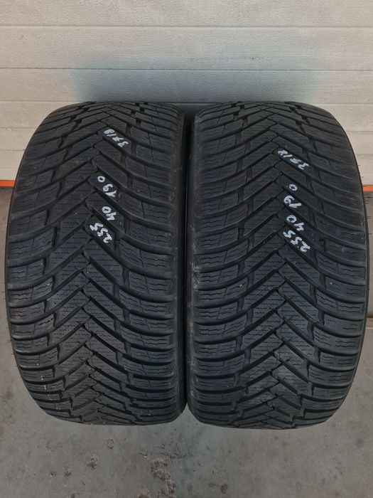 Всесезонни гуми 2 броя NOKIAN WeatherProof 255 40 R19 дот 3718