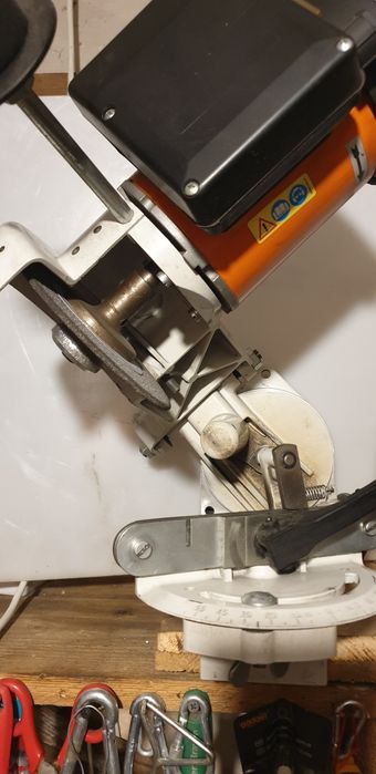 Mașină de ascutit lanțuri Stihl.