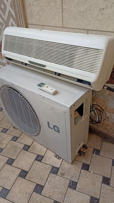 Кондиционер LG 12