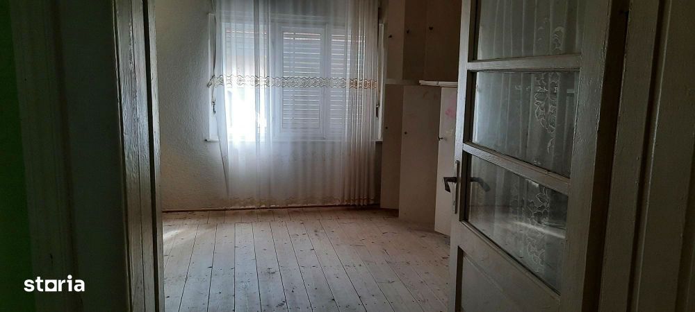 POIANA SIBIULUI, Casa cu teren de 720 mp