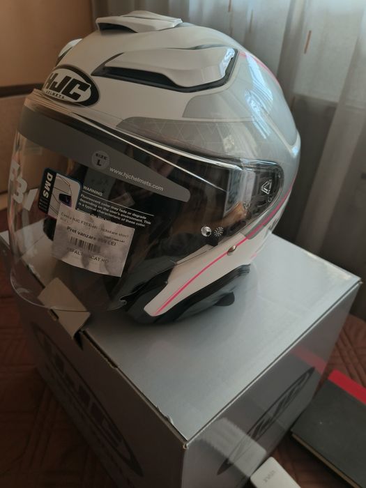 Vând cască moto HJC F31 Ludi  NOUĂ