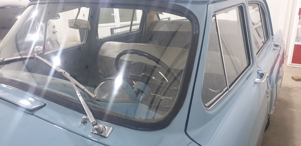 Волга маленькая пробегом.