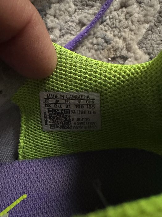 Adidas F50 Ghete sintetic si teren iarba  marimea 31 pentru copii