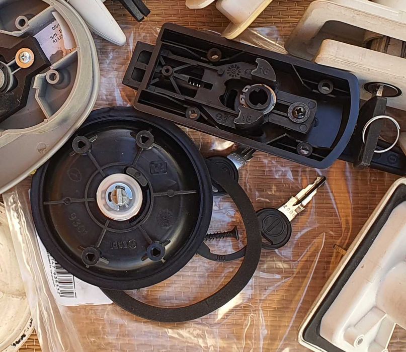 Incuietoare rulota, autorulota, broasca, yala ,accesorii ,etc